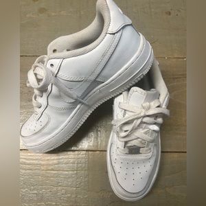 Nike Air Force 1 youth size 5.5
